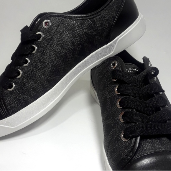 michael kors sneakers black and white